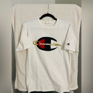 Champion t-shirt
